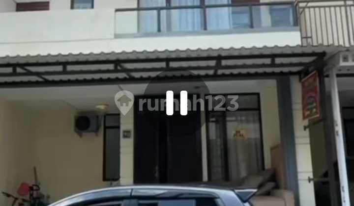 Jual Cepat BU Rumah Cantik Siap Huni di Lavon Swan City