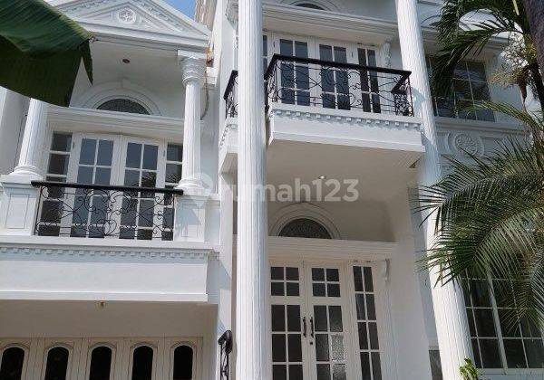 Disewa Rumah Citraland Raffles Garden 2 Lantai  1