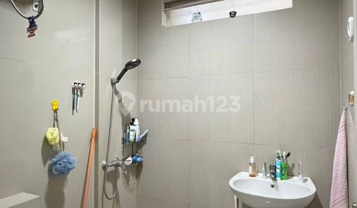 Dijual Rumah Pakuwon Indah Villa Valensia Full Furnsih Siap Huni