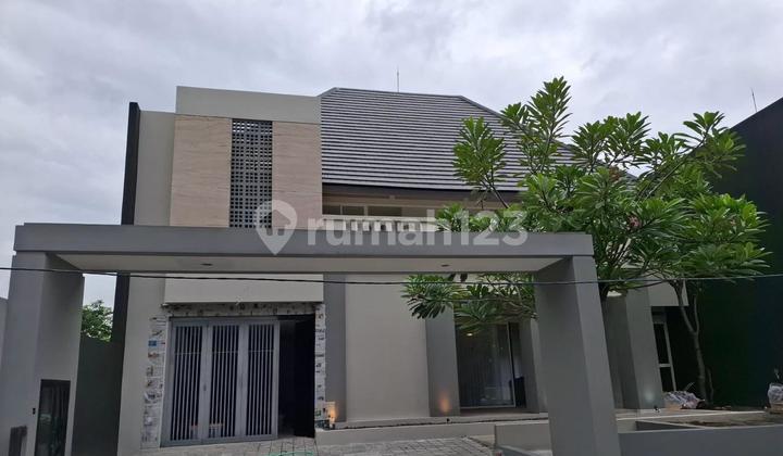 Dijual Rumah Graha Family Full Furnish Ada Pool Siap Huni Dijual Rumah Graha Family Full Furnish Ada Pool Siap Huni