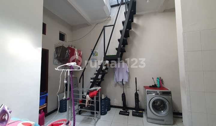 For Sale Sutorejo East Row House Wide Street Ready to Occupy 2