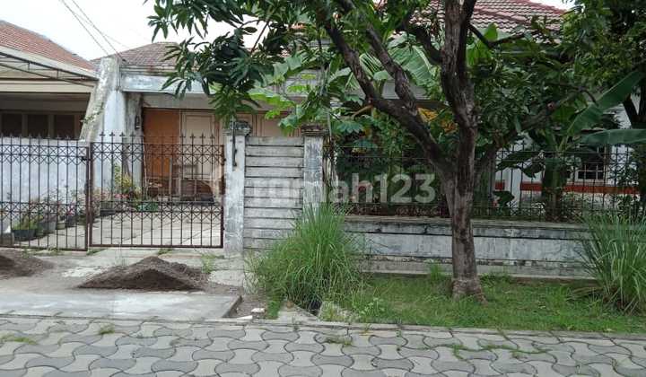 Dijual Rumah Hitung Tanah Manyar Indah Lokasi Strategis 1