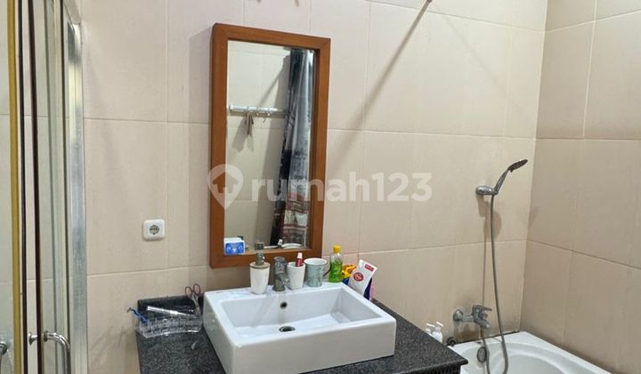 For Sale: Citraland Villa Taman Telaga 2-Storey House, Semi-Furnished.