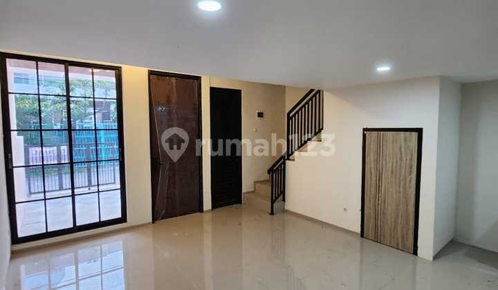 For Sale Price Drop, Rungkut Mapan, Brand New House.