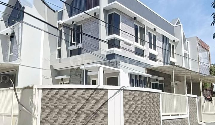 Dijual Rumah Baru Gress Tenggilis Model Scandinavian  1