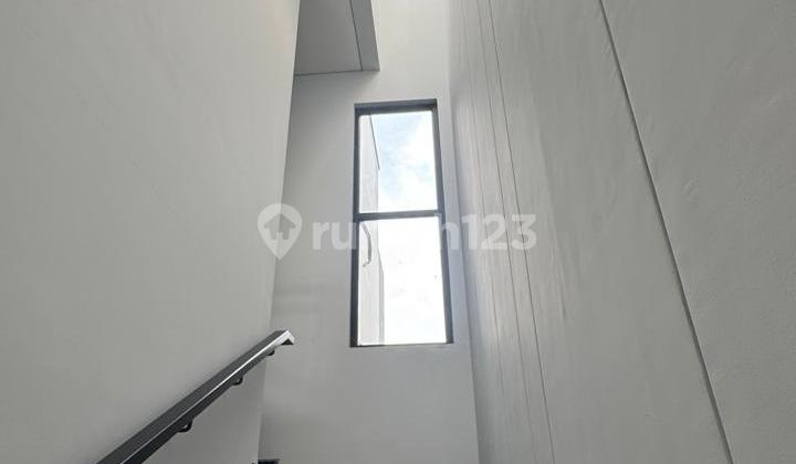 For Sale New Gress Scandinavian Modern House in West Gayungsari 2