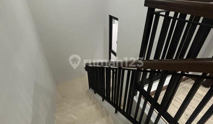 Luxury 2-Storey House Ready to Occupy, Strategic Location, The Zora BSD City 2