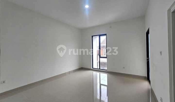 Beautiful House Ready to Occupy Melati Mas Pamulang Villa