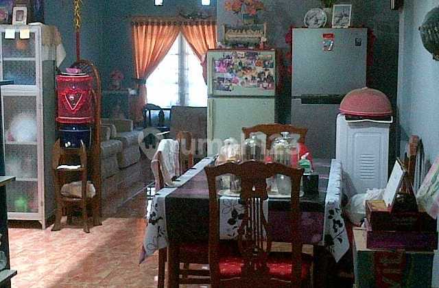 Rumah Bagus 2Lt Siap Huni Strategis di Palem Semi Karawaci 2