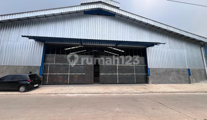 New Good Quality Multi-Purpose Warehouse with Wide Road Access in Legok, Tangerang. New Good Quality Multi-Purpose Warehouse with Wide Road Access in Legok, Tangerang.