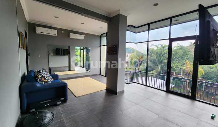 Rumah Cantik 2Lt Hunian Nyaman Furnished Siap Huni di Modernland. 2