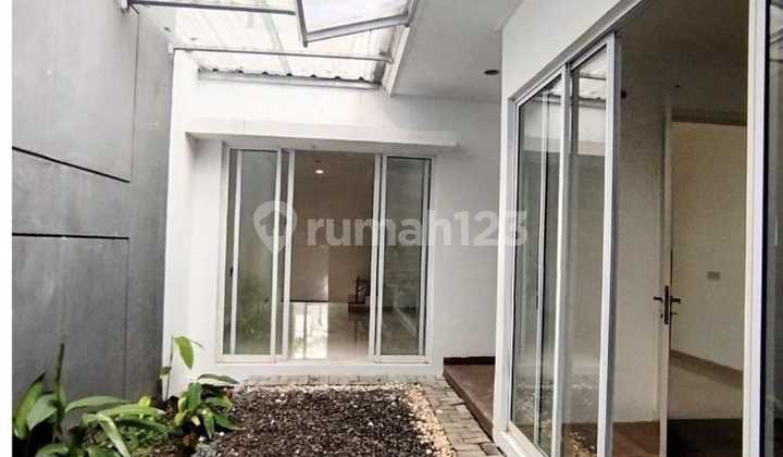 Rumah Cantik 2Lt Hunian Nyaman di Cluster Shefield Green Wich BSD 2
