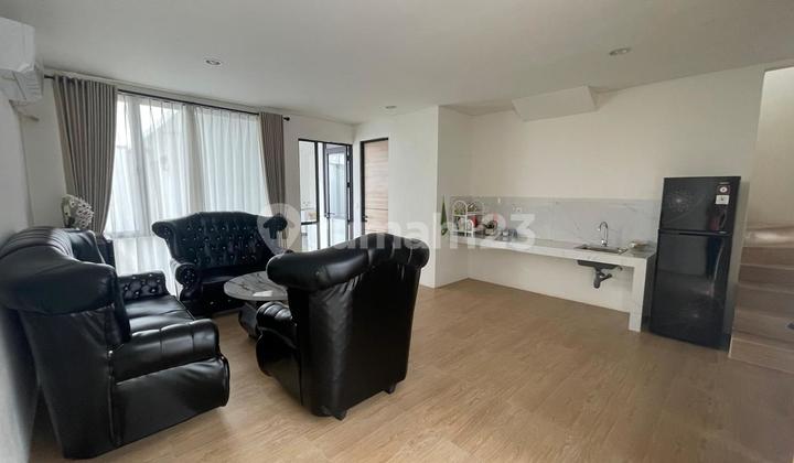 Rumah Bagus 2 Lt Siap Huni Furnished Cendana Parc Lippo Karawaci.