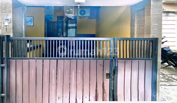 Rumah Bagus Asri Siap Huni Strategis di Bukit Hijau Golf Karawaci 2