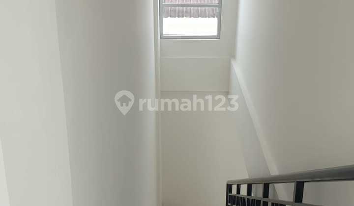 Good 2-Story Ready-to-Use Shop House in Bustling Podomoro Tenjo Bogor Area. 2