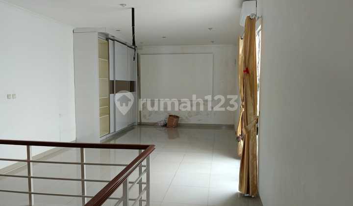 For Rent Furnished House San Lorenzo Gading Serpong 2