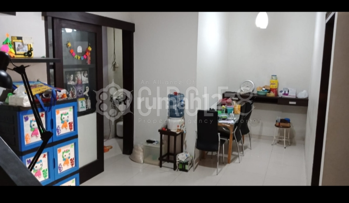 Rumah Super Wow Di Taman Holis Indah Bandung