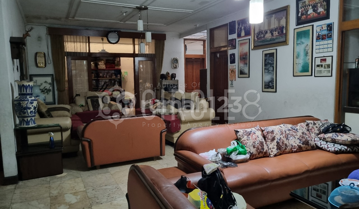 Ulalaaa House for Rent Per Year Talaga Bodas Street Lengkong Bandung 2