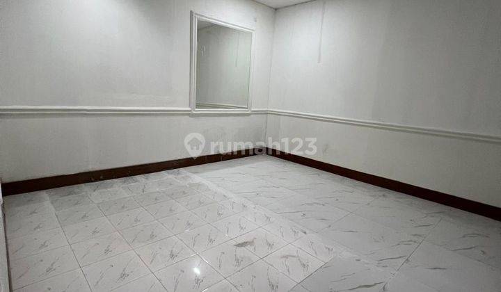 Disewakan Rumah Cocok Untuk Kantor Atau Klinik di Sayap Jl Riau 2