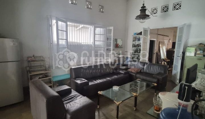 Rumah Impian Lawas terawat di Sayap Riau Bandung Kota