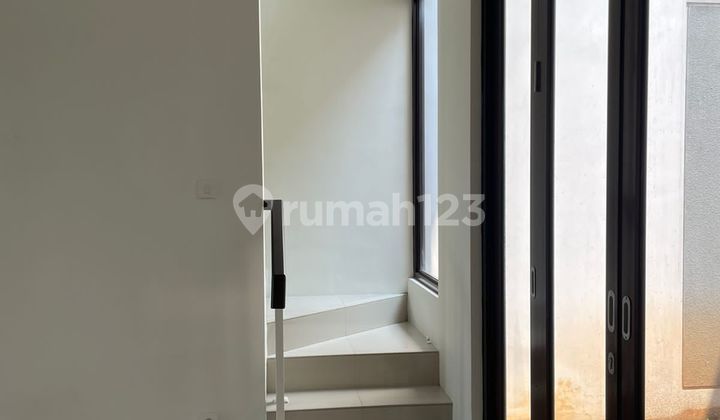 Best Deal! Disewakan Rumah Cantik Siap Huni di Discovery Bintaro Best Deal! Disewakan Rumah Cantik Siap Huni di Discovery Bintaro