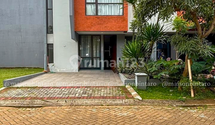 Siap Huni & Lokasi Premium! Rumah 2 Lantai di Kebayoran Bintaro - Lingkungan Nyaman, Akses Super Strategis (Sp 0684)