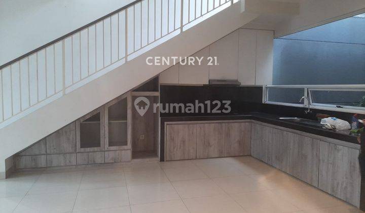 Rumah Disewakan Fasilitas Bagus Di Discovery Bintaro SC15278 2