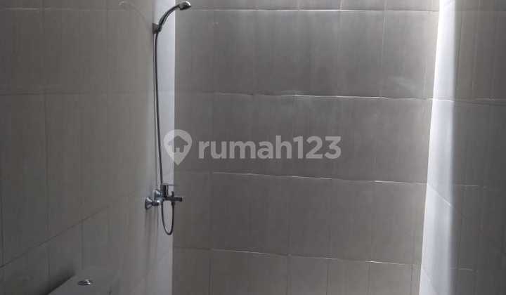 Siap Huni & Lokasi Strategis! Rumah 2 Lantai di Discovery Bintaro - Mini Garden, Full Fasilitas & Surat Sudah SHM (Sp 0161) 2