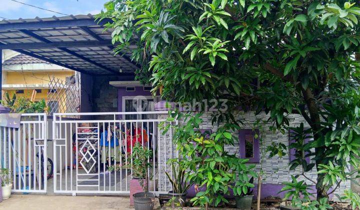 Rumah SHM Lokasi Strategis di Villa Mahkota Indah, Bekasi Utara 1