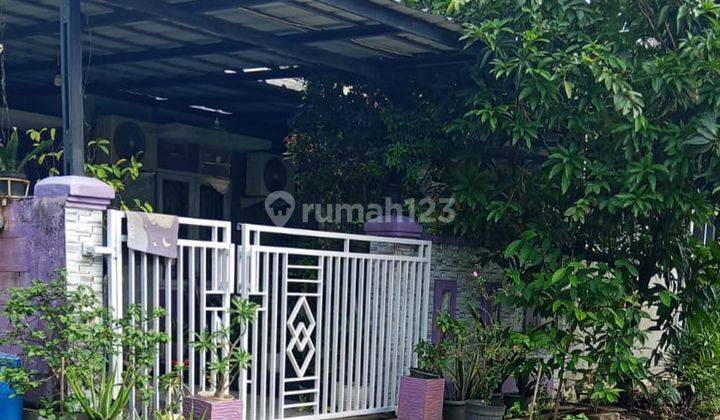 Rumah SHM Lokasi Strategis di Villa Mahkota Indah, Bekasi Utara 2