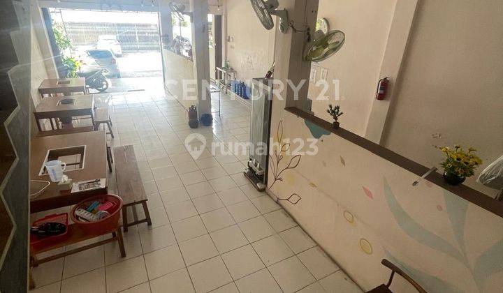 Ruko 3 Lantai Pusat Kota , Siap Huni , Cocok Untuk Kantor , Dll 2