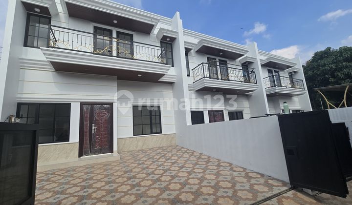 Rumah Bebas Banjir Di Jatiwaringin