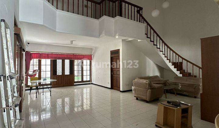 Rumah Mewah Harga Sewa Murah Dekat Kampus dan Kegiatan Kantor, di Prapen dekat Surabaya Kota dan Rungkut 1