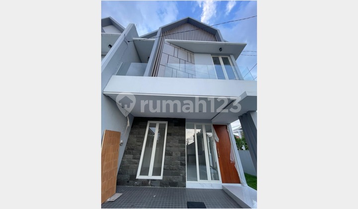 Rumah Baru, Posisi Hook, Dekat MERR, Murah dan Strategis, Manyar Surabaya Rumah Baru, Posisi Hook, Dekat MERR, Murah dan Strategis, Manyar Surabaya