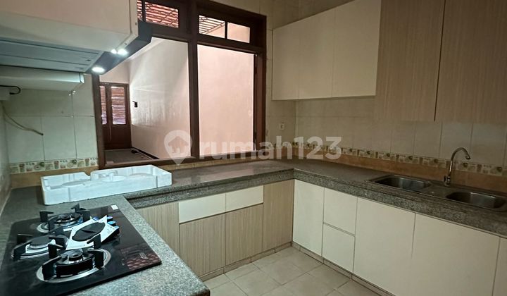 Rumah Mewah Harga Sewa Murah Dekat Kampus dan Kegiatan Kantor, di Prapen dekat Surabaya Kota dan Rungkut 2