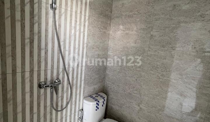 Rumah Baru, Murah dan Strategis, Dekat MERR dan Galaxy Mall, Manyar Surabaya 2