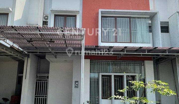 Rumah Manis Disain Minimalis Furnished Siap Huni  Di JGC 1