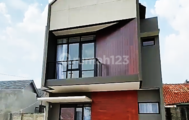 Rumah 2 lantai smart door di kopo katapang, 5 menit ke exit tol soroja Bandung