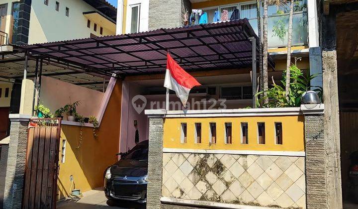 Dijual Rumah Bagus 2 Lantai Siap Huni Dalam Komplek Di Jatiwaringin Kota Bekasi 2