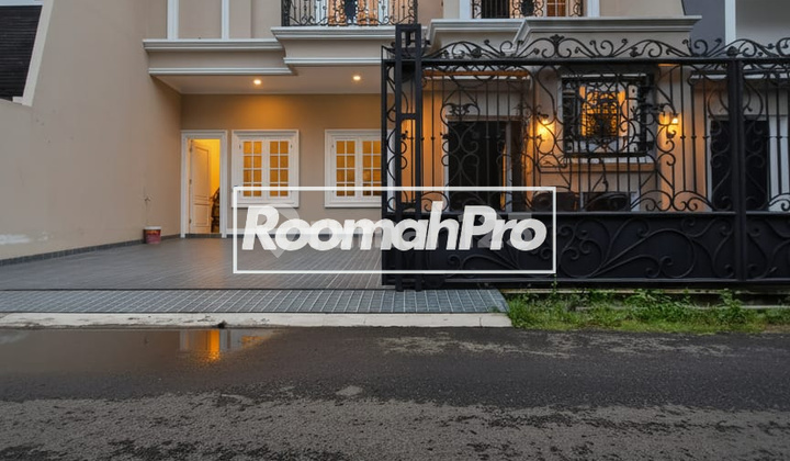 New House in a Quiet Elite Complex, Flood-Free in Duren Sawit, East Jakarta