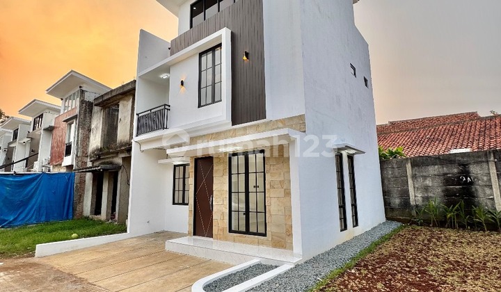 Affordable House Below Market Price in a Strategic Cluster in Serpong, South Tangerang