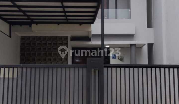 Rumah Modern Minimalis 2 di Pondok Kelapa Duren Sawit Jakarta Timur