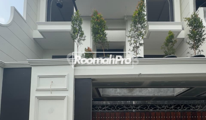 New House in Cilandak, South Jakarta, New House Opposite Citos