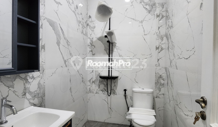 Rumah Baru Dalam Komplek Elite Tenang Bebas Banjir di Duren Sawit Jakarta Timur 2