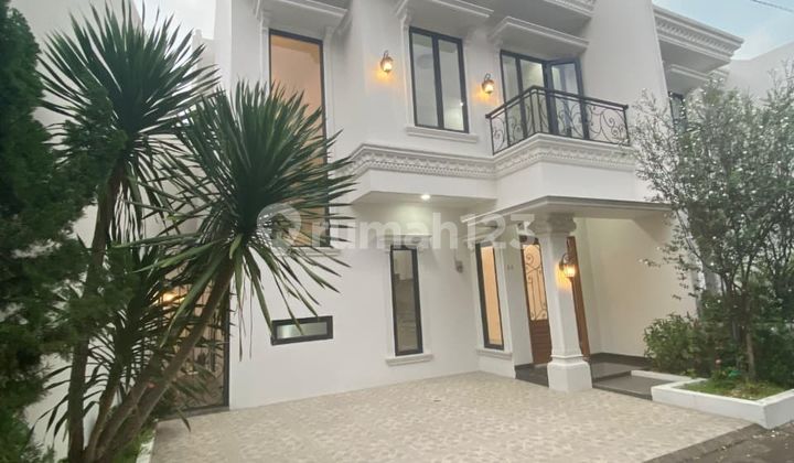 Rumah Pojok Mewah Dalam Cluster Strategis di Pondok Gede Bekasi 2