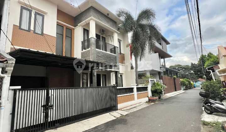 Rumah Second Siap Huni di Lokasi Strategis Rawamangun Jakarta Timur Rumah Second Siap Huni di Lokasi Strategis Rawamangun Jakarta Timur