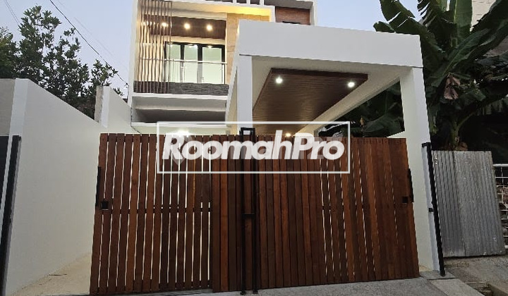 Rumah Modern Minimalis Dalam Komplek Halaman Luas di Duren Sawit Jakarta Timur 2
