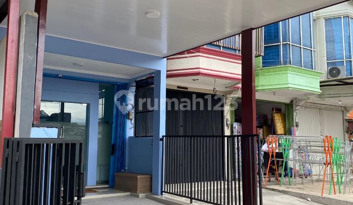 Newly Renovated Shop House in a Strategic Location on the Edge of Kalimalang Road, Pondok Kelapa, East Jakarta