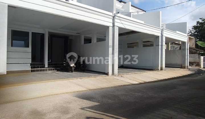 New House in Pondok Kelapa Complex, East Jakarta 2