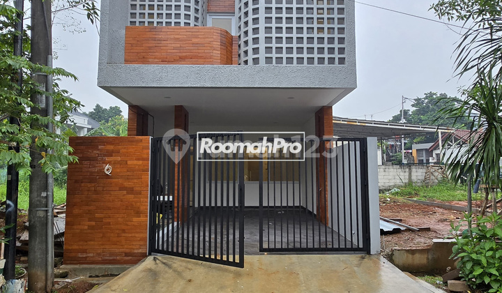 Modern House in a Complex in Pondok Kelapa, East Jakarta